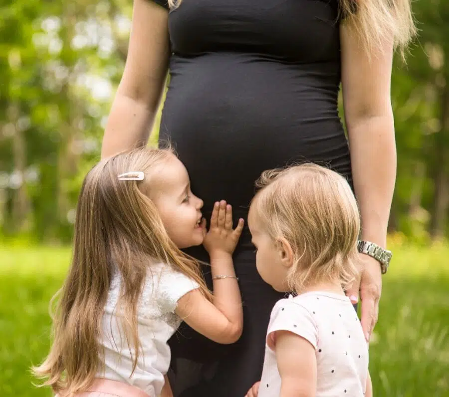 Zwangerschpsfoto van Anne Claassen