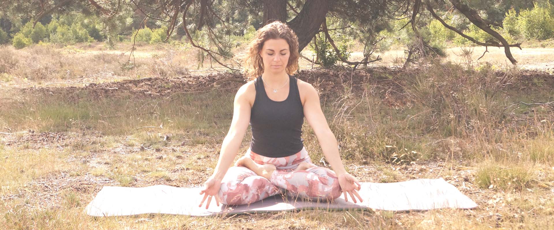 Privé yoga Anne Claassen Privé yogalessen met Anne Claassen